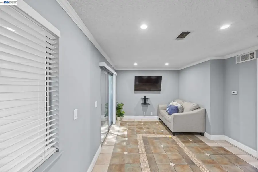 29627 Desert Oak Ct #26, Hayward, CA 94544 - #2