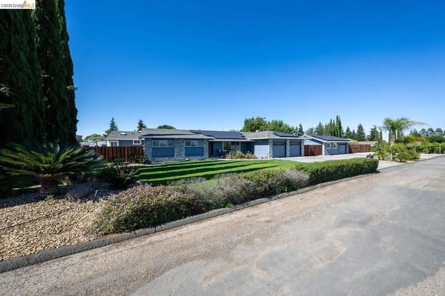 147 Loren Ln, Oakley, CA 94561 - #2