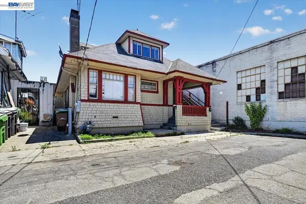950 Loomis Ct, Oakland, CA 94606