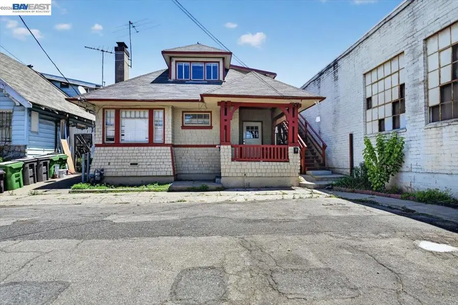 950 Loomis Ct, Oakland, CA 94606 - #2