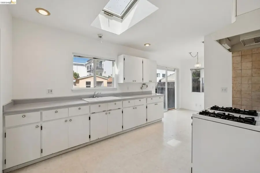 1147 Huff Ave, San Leandro, CA 94577 - #3