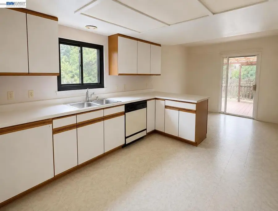 859 Mills Ave, San Bruno, CA 94066 - #3