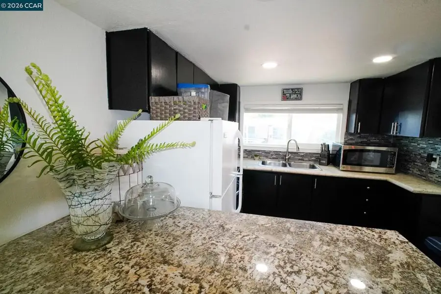 3875 Castro Valley Blvd, Castro Valley, CA 94546 - #3