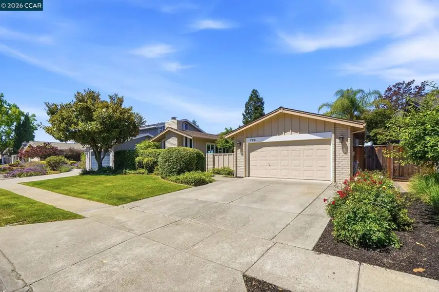 723 Navaronne Way, Concord, CA 94518 - #3
