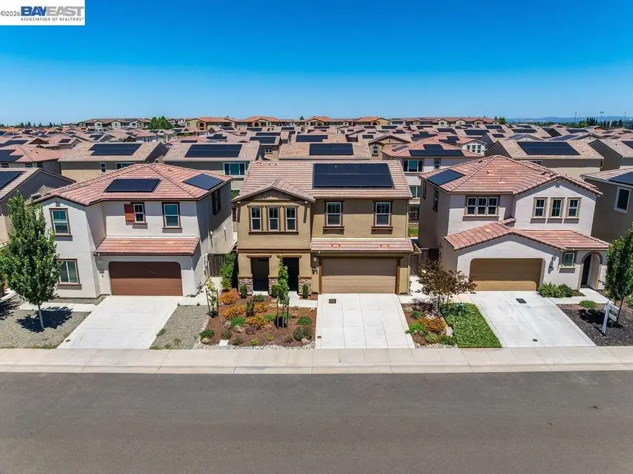 5048 Ashbrook St, Roseville, CA 95747 - #3