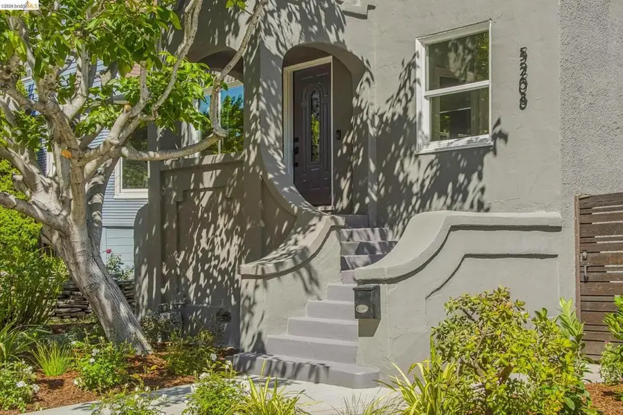 5208 Miles Ave, Oakland, CA 94618 - #3