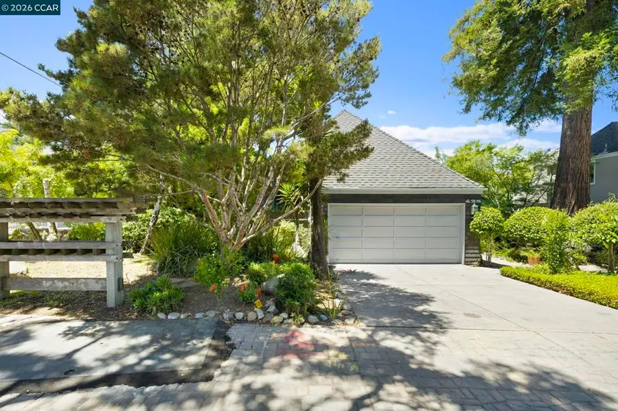 425 Logan St, Santa Cruz, CA 95062 - #2