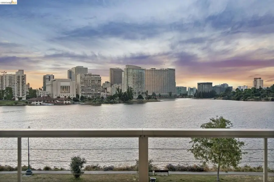 1410 Lakeshore Ave #5, Oakland, CA 94606 - #2