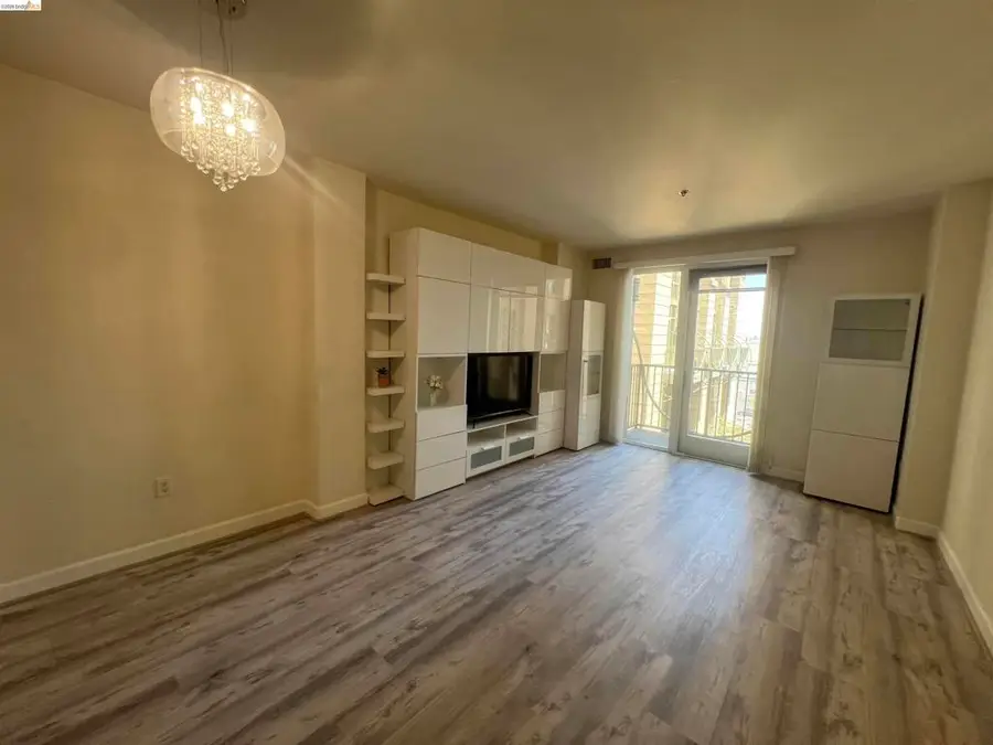 423 7th Street #313, Oakland, CA 94607 - #2