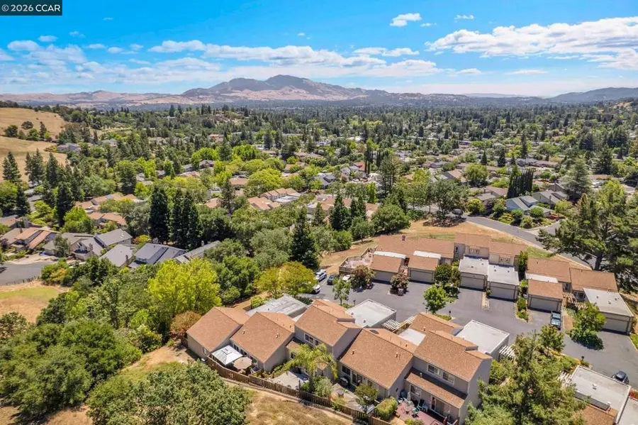 6450 Viewpoint Ct, Martinez, CA 94553 - #3