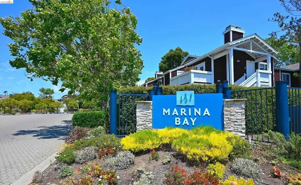 58 Marina Lakes Dr, Richmond, CA 94804