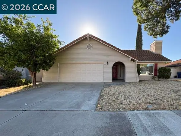 945 Arambel Dr, Patterson, CA 95363