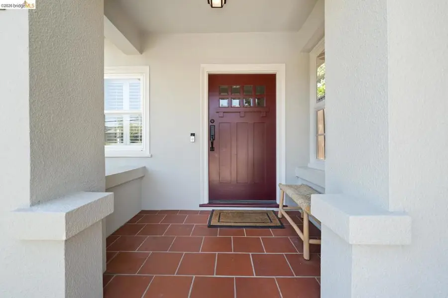 1751 E 38th St, Oakland, CA 94602 - #3