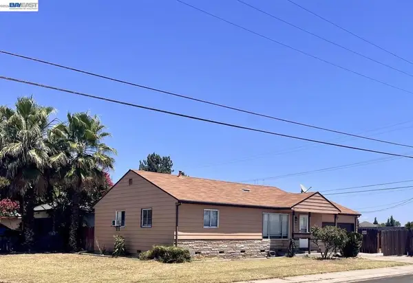 1003 Trinity St, Manteca, CA 95336