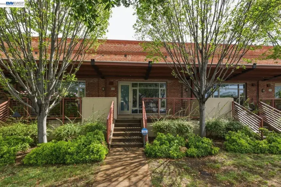594 Manzana Pl, San Jose, CA 95112 - #2
