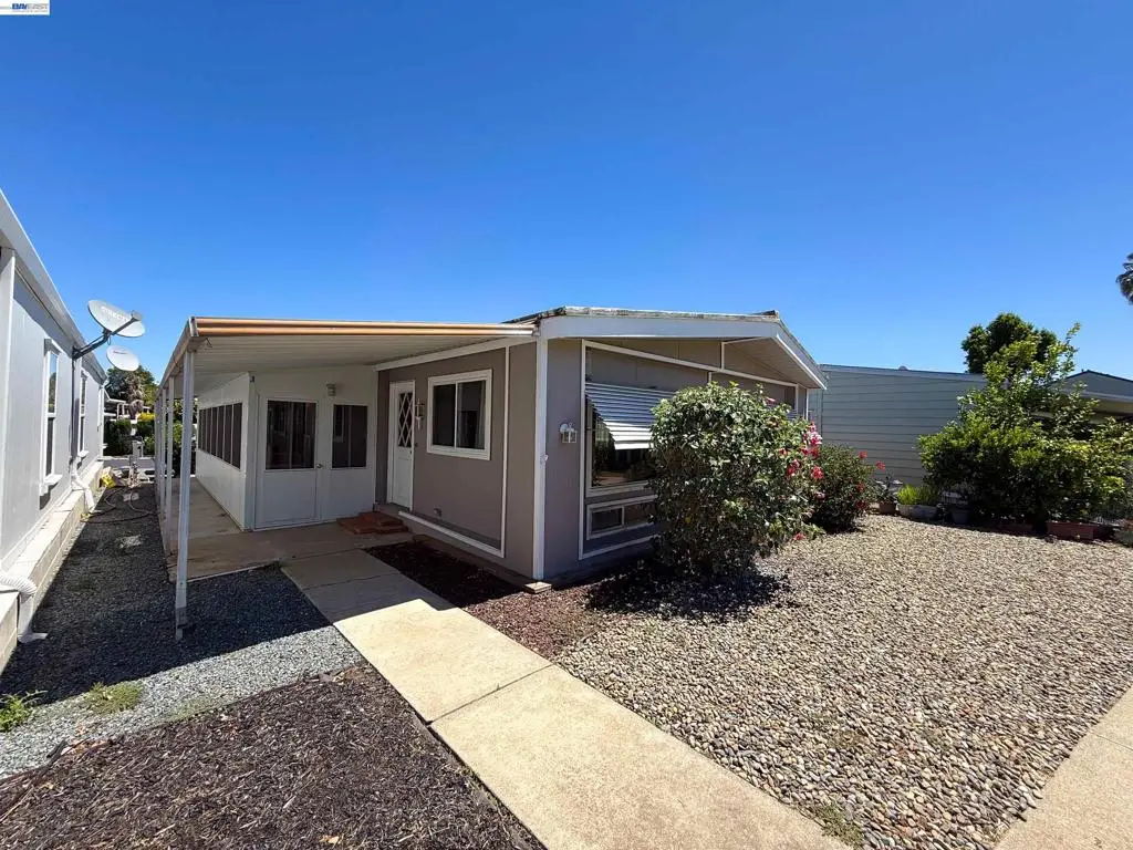 2203 Dalis Dr, Concord, CA 94520 - #1