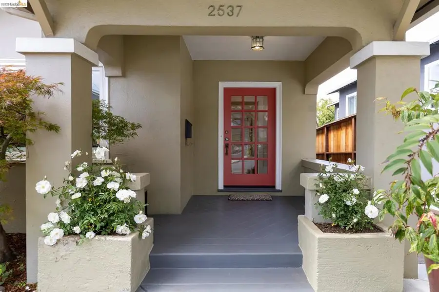 2537 Scenic Avenue, Oakland, CA 94602 - #2