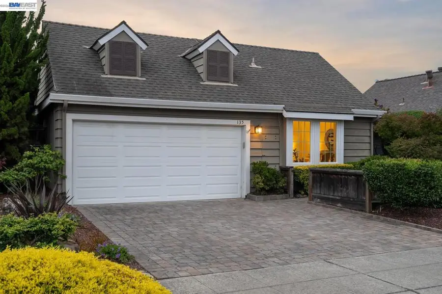 135 Avington Rd, Alameda, CA 94502 - #2