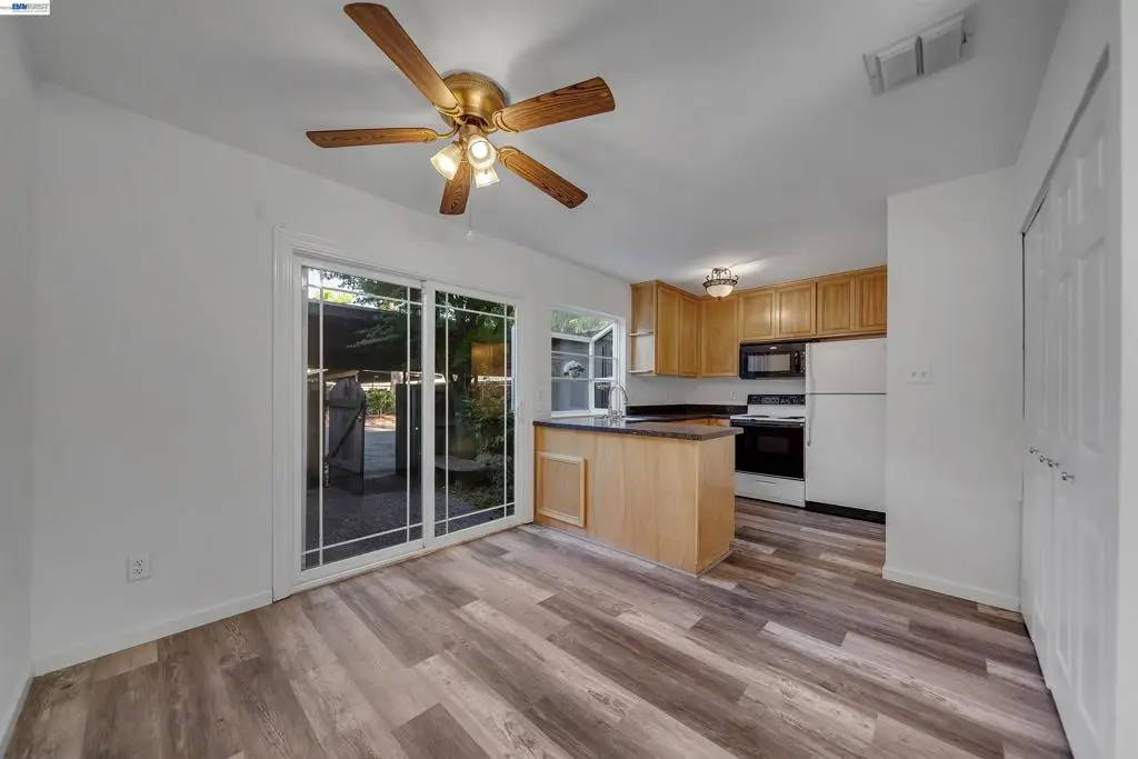 8848 La Riviera Dr #B, Sacramento, CA 95826 - #1