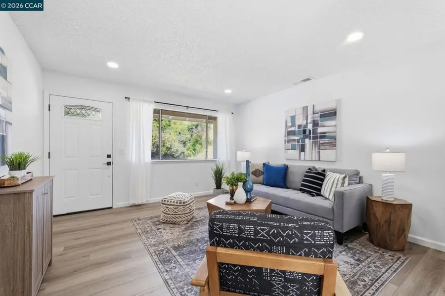 6417 Feliciter Way, Citrus Heights, CA 95610 - #3
