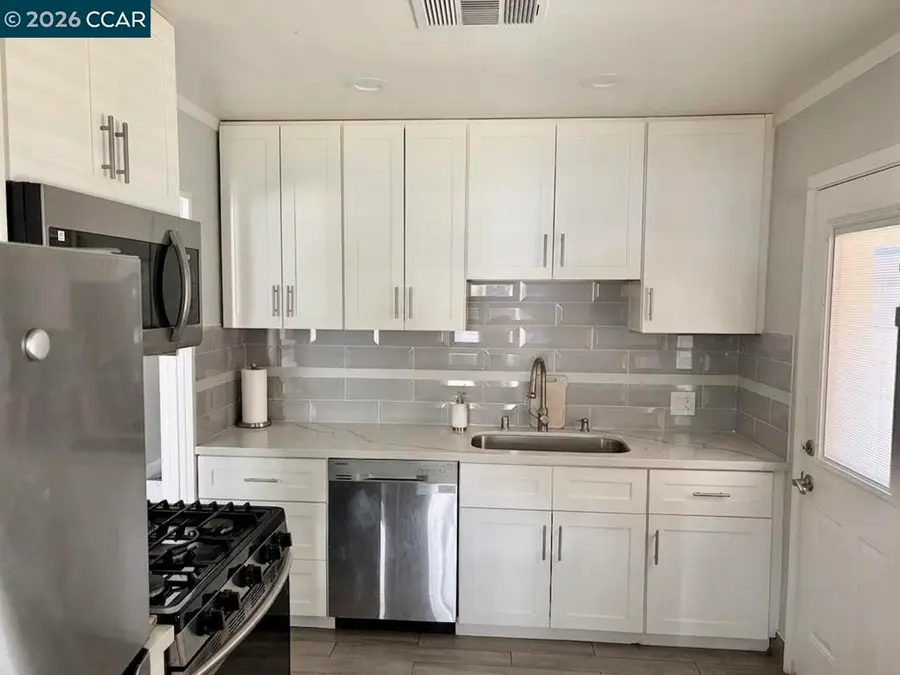 1521 Empire, Fairfield, CA 94533 - #3
