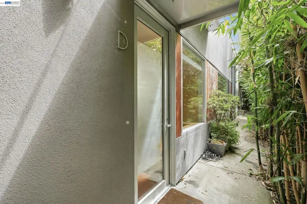 2709 10th St #D, Berkeley, CA 94710 - #1