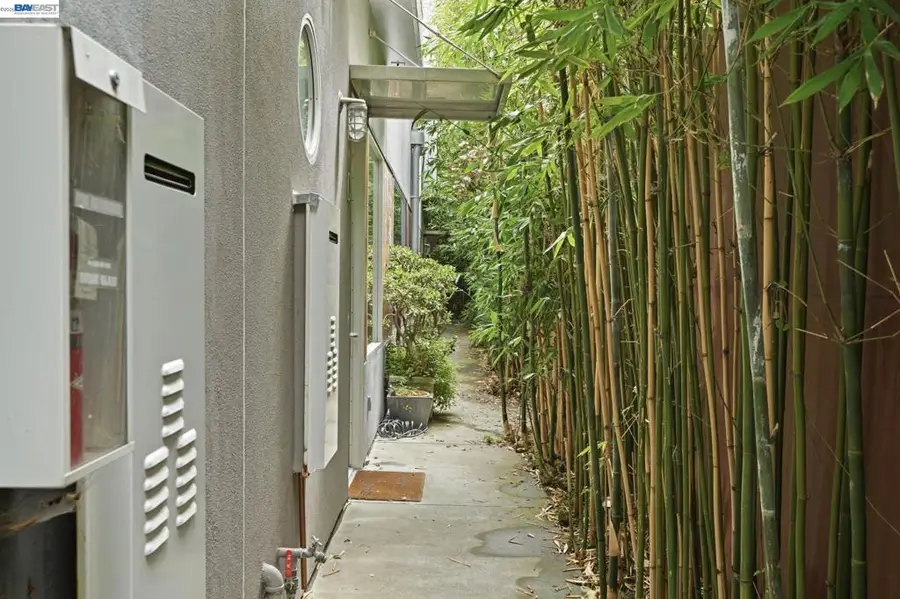 2709 10th St #D, Berkeley, CA 94710 - #3