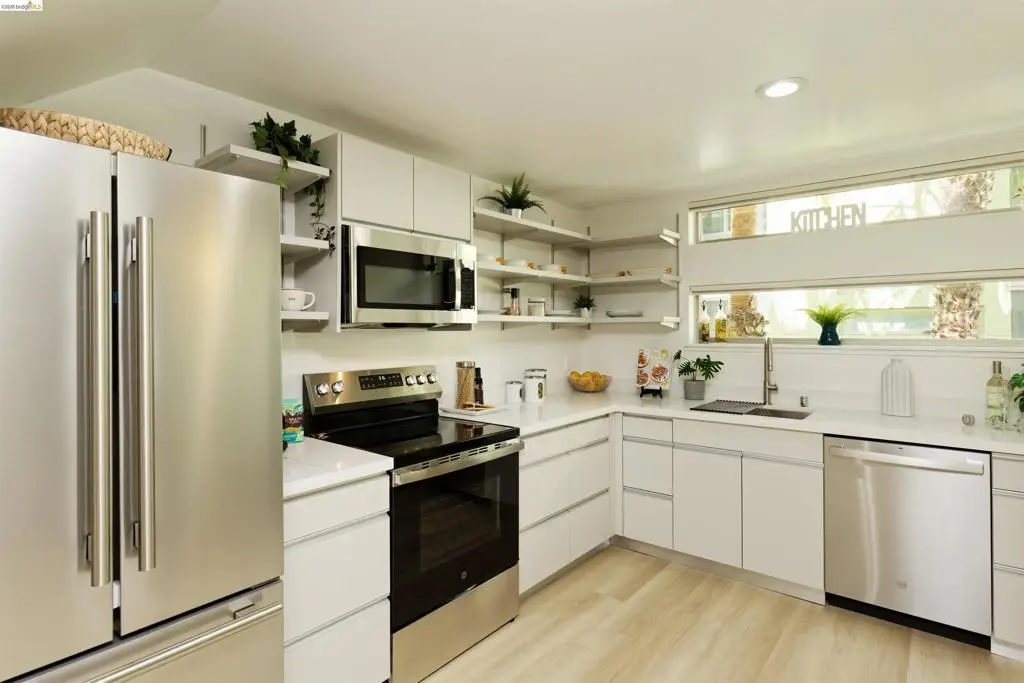 1201 Pine St #315, Oakland, CA 94607 - #1
