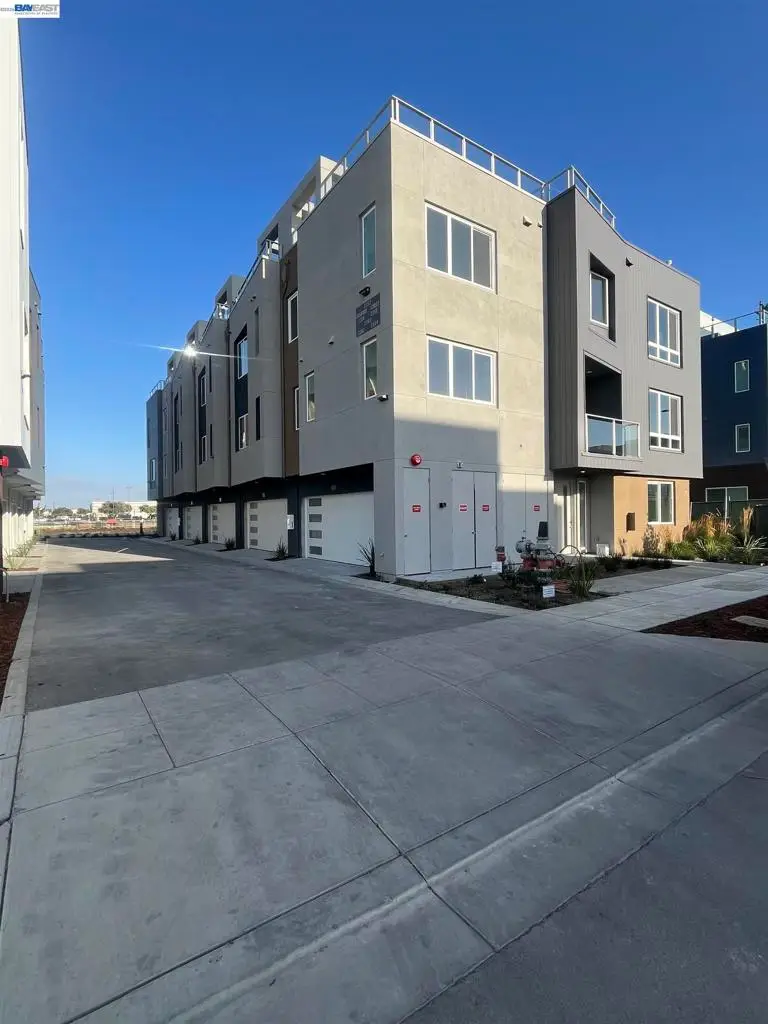 2360 Stanford Street, Alameda, CA 94501 - #2