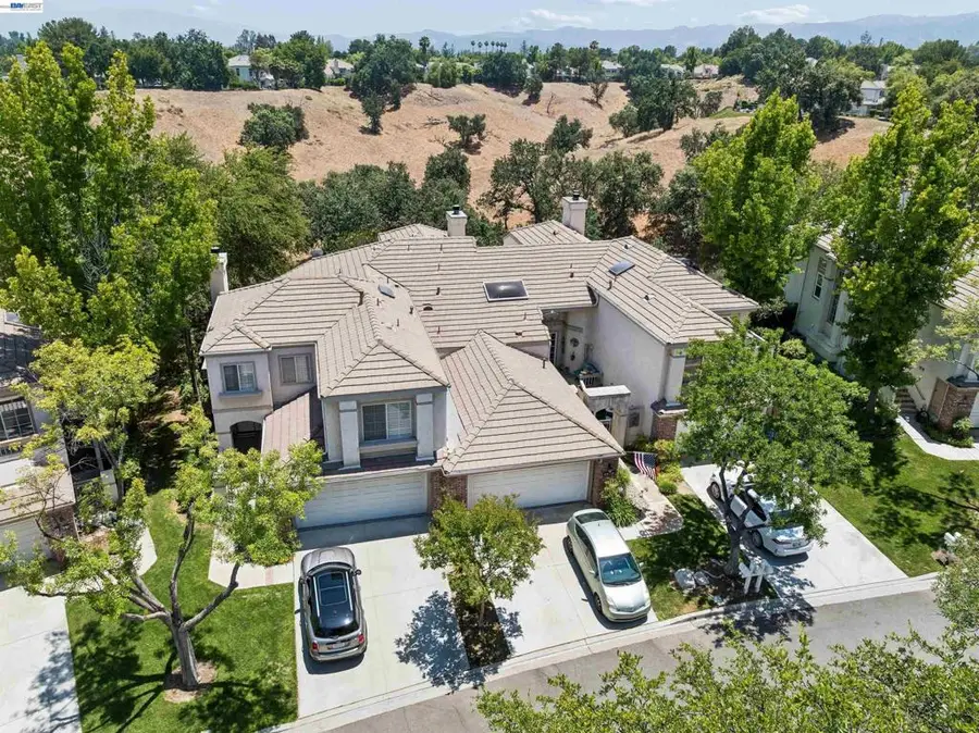 24448 Hampton Dr #B, Santa Clarita, CA 91355 - #2