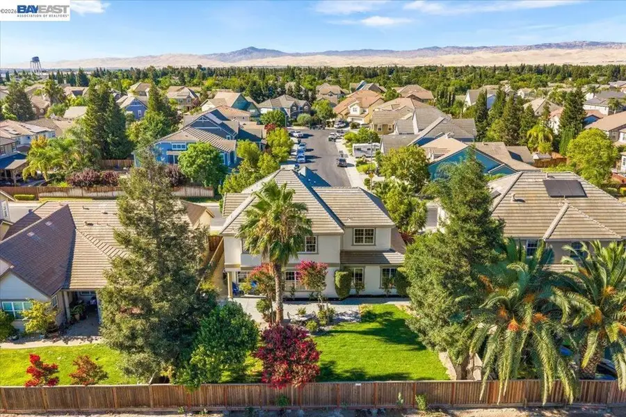 1461 Biarritz St, Tracy, CA 95304 - #2