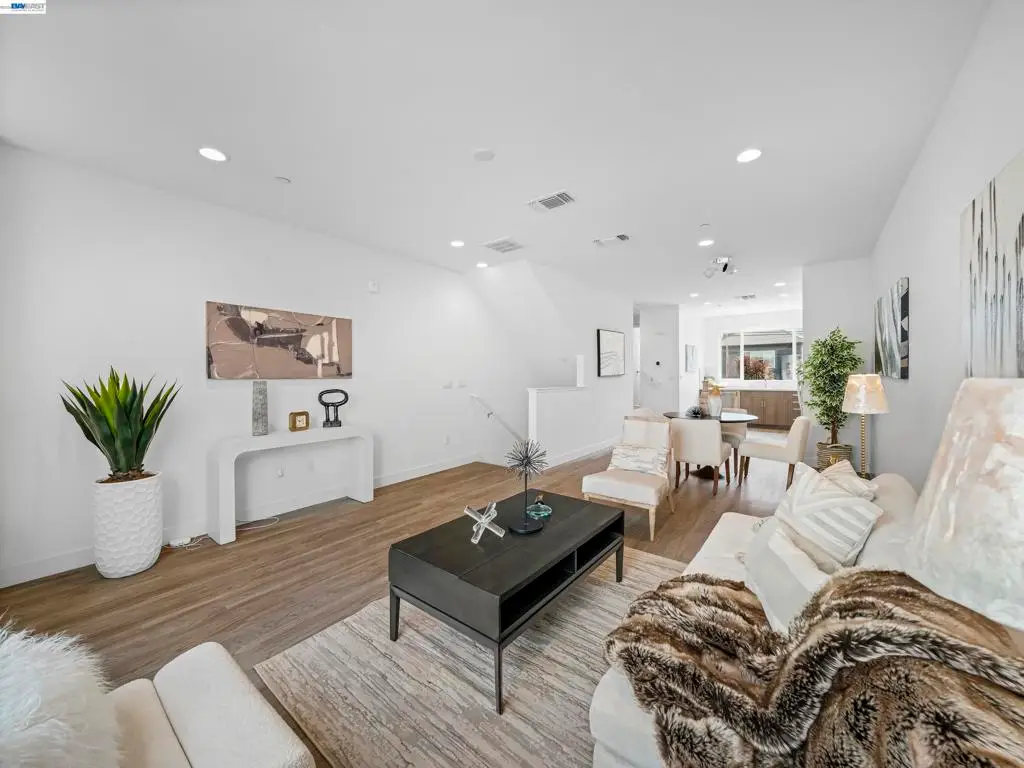 2309 Myrtle St, Oakland, CA 94607 - #1