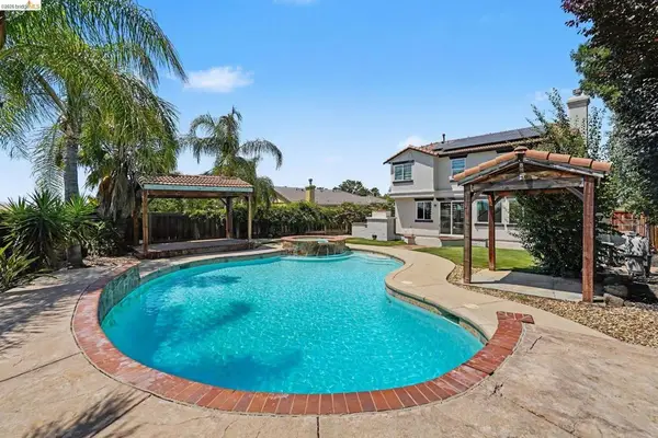 438 Montecito Dr, Brentwood, CA 94513