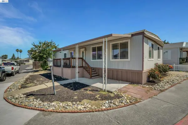 5166 Sunrise Dr, Livermore, CA 94551