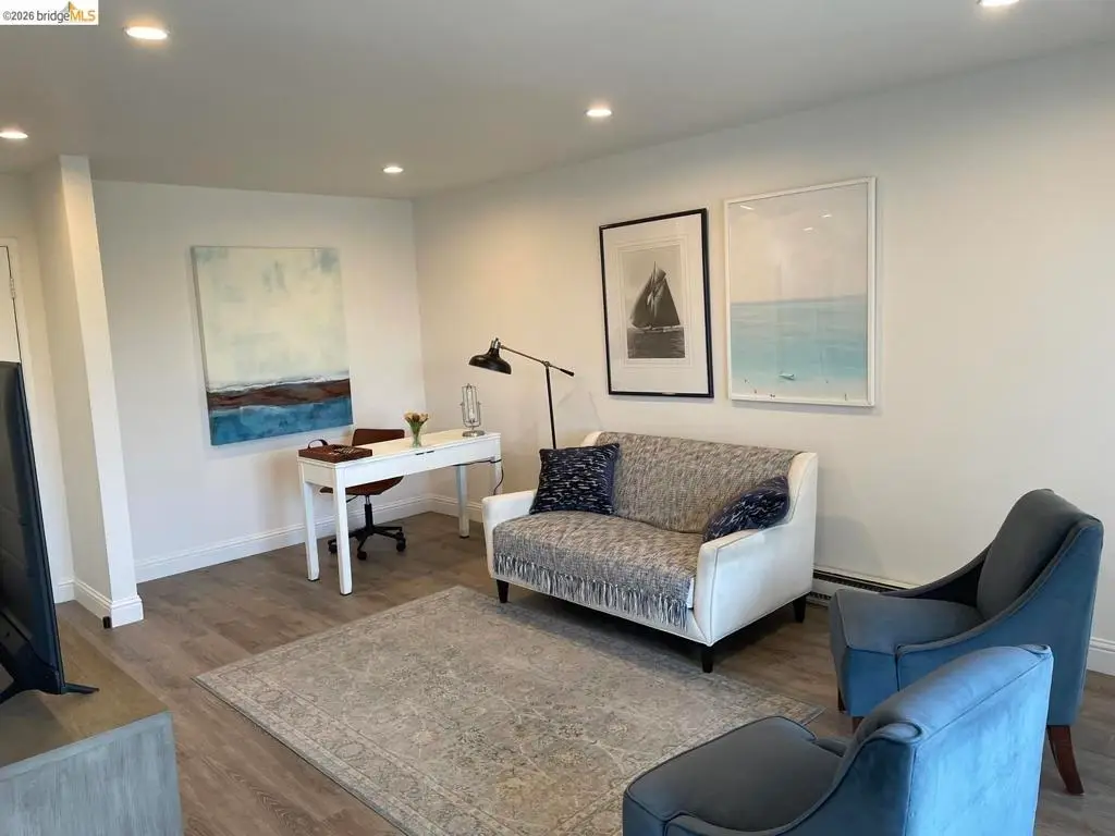 Address Withheld By Seller, Emeryville, CA 94608 - #1