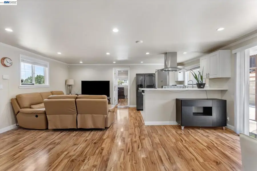 26770 Hayward Blvd, Hayward, CA 94542 - #2