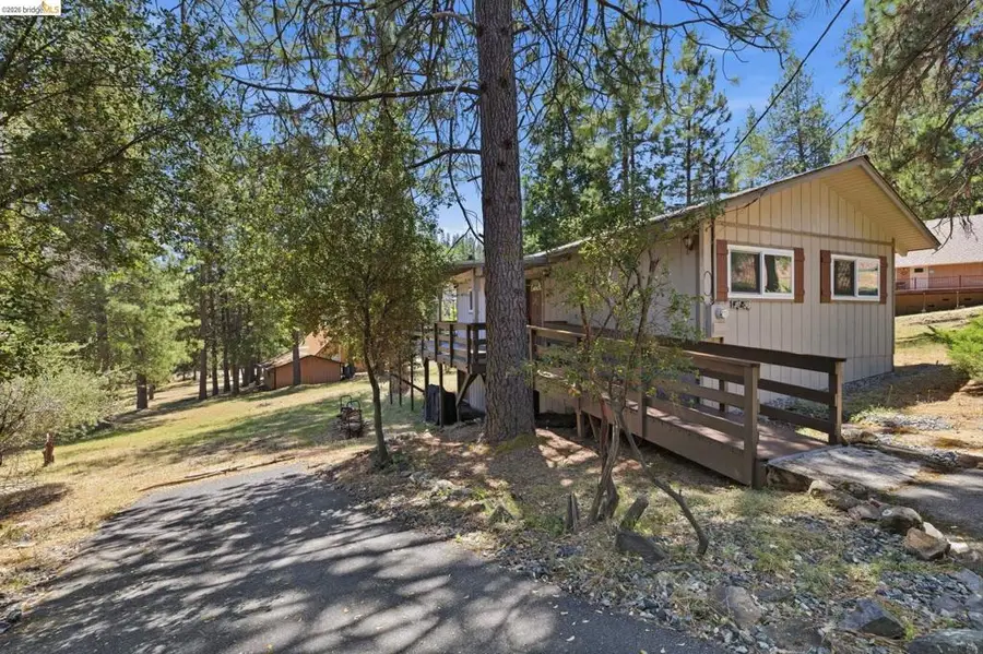 19666 Cottonwood St, Groveland, CA 95321 - #3