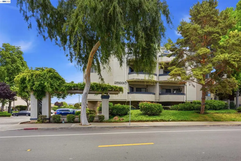 25930 Kay Ave #302, Hayward, CA 94545 - #1