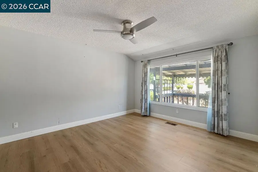 1913 Teresa Ln, Oakley, CA 94561 - #2