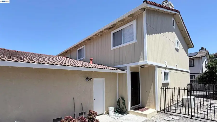 8373 Locust Pl, Dublin, CA 94568 - #2
