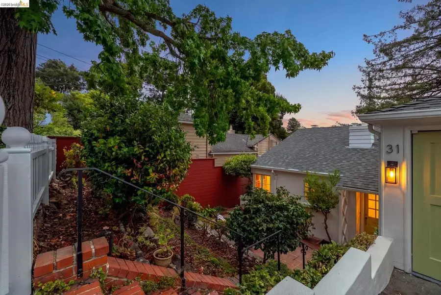 31 Harbord Court, Oakland, CA 94618 - #3