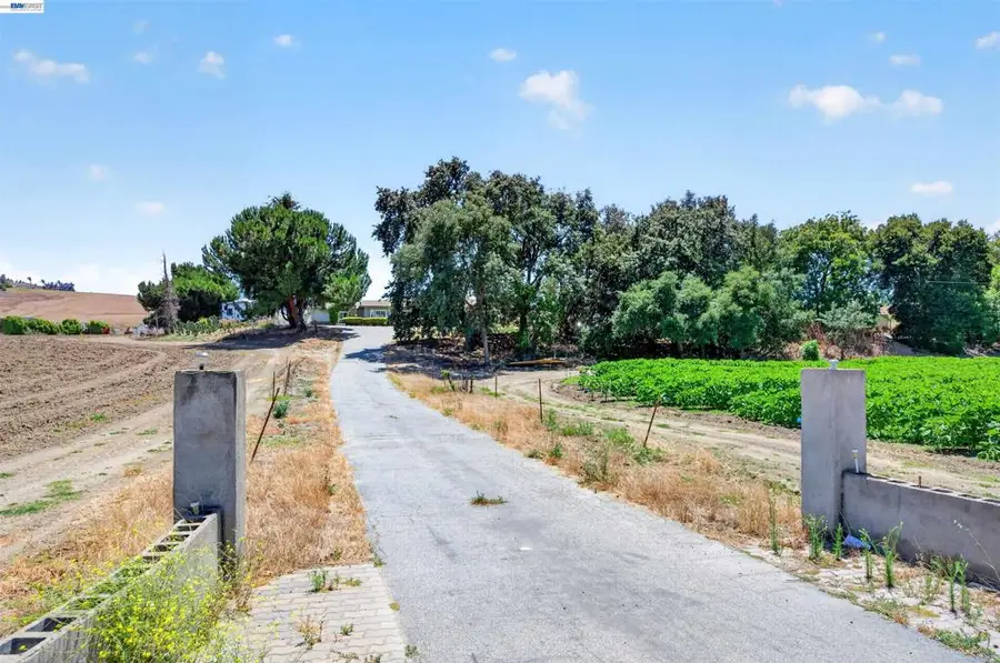 391 Union Road, Hollister, CA 95023 - #3
