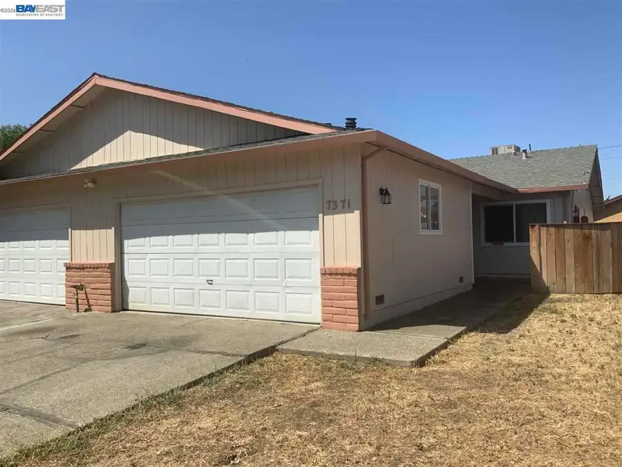 7369 Kelley Drive, Stockton, CA 95207 - #2