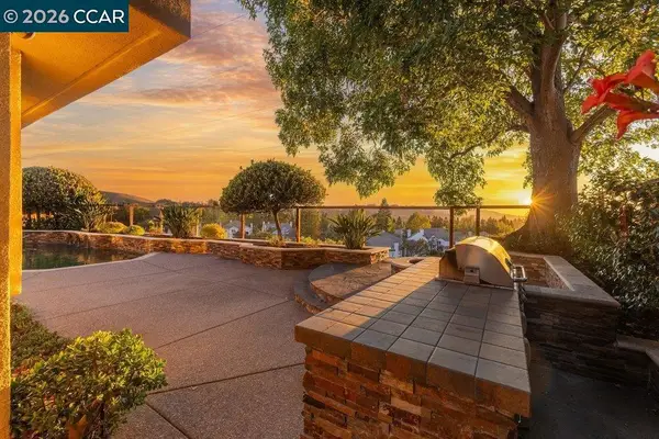 318 Sunset Dr, Danville, CA 94506