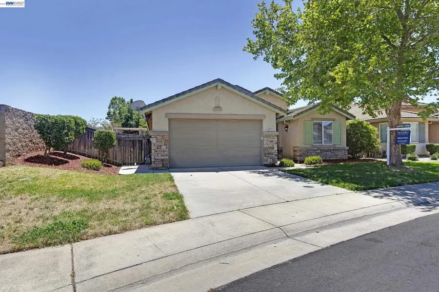 8415 Merry Hill Way, Elk Grove, CA 95624 - #2