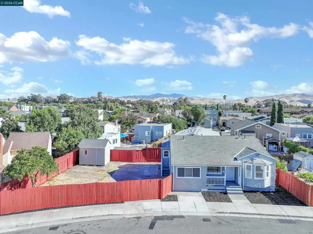425 W 8th St, Pittsburg, CA 94565 - #1