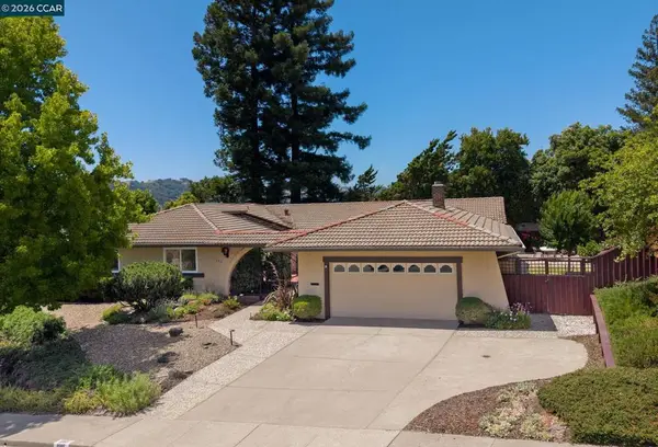 1085 Country Club Drive, Moraga, CA 94556
