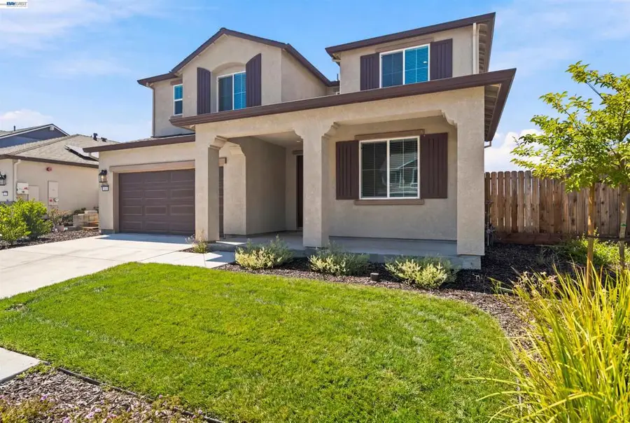 200 De Bord Dr, Tracy, CA 95376 - #2