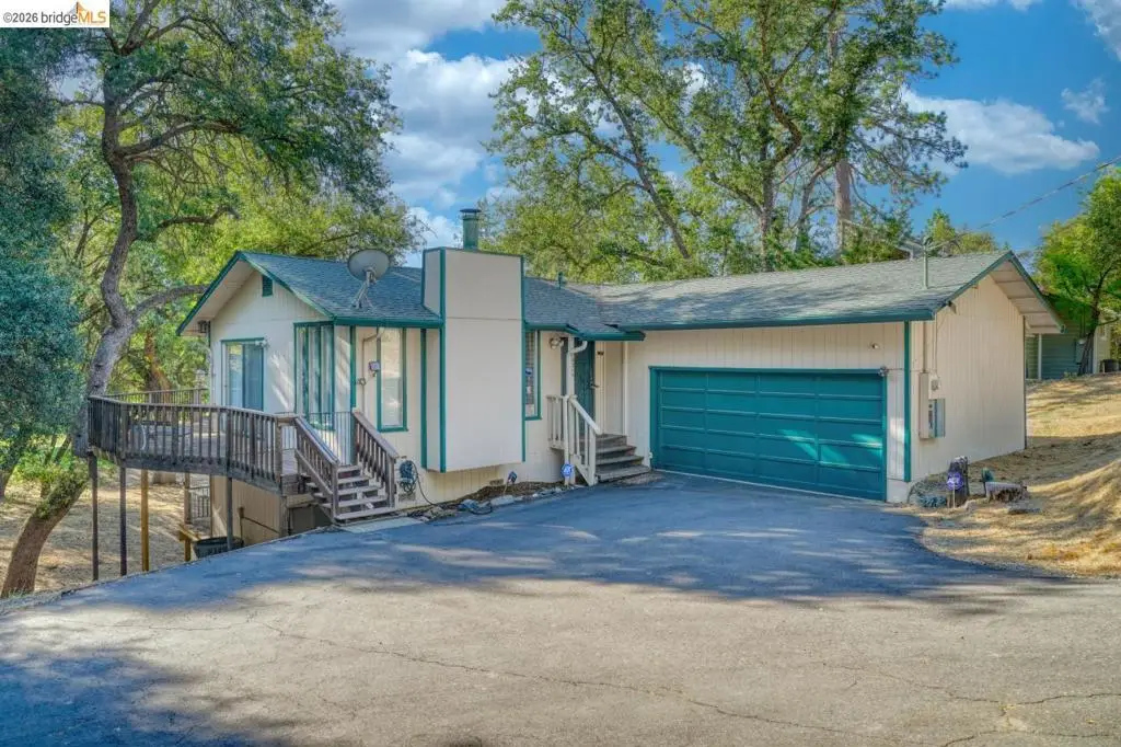 19215 Ferretti Rd., Groveland, CA 95321 - #1