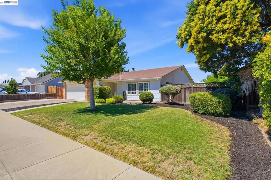 470 Yosemite Dr, Livermore, CA 94551 - #2